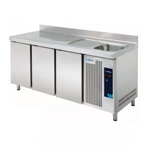 Mesa Refrigerada Gastronorm con Fregadero Serie GN 1/1 3 Estantes 3 Puertas Opacas 455 litros MPGF-180 HC Edenox