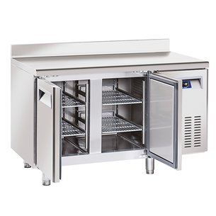 Mesa Refrigerada Serie GN 1/1 2 Puertas Opacas 3 Estantes 260 Litros QR 2200 Eurofred