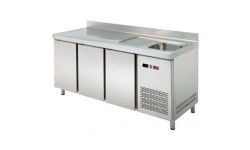 Mesa refrigerada con fregadero