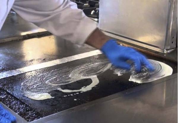 Cómo limpiar una plancha de cocina